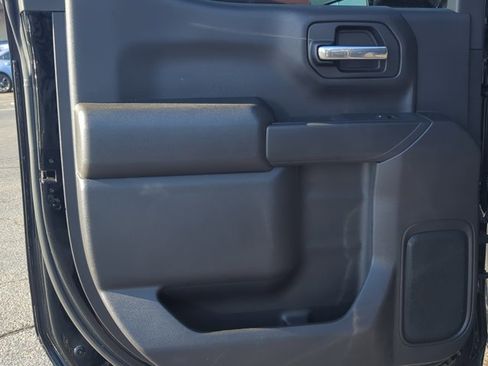 Used 2024 Chevrolet Silverado 1500 Custom image 17