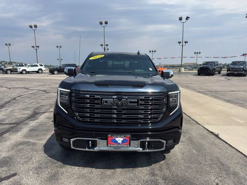 Used 2024 GMC Sierra 1500 Denali Ultimate AWD/4WD image 8