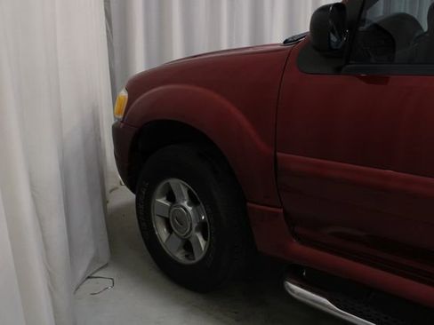 Used 2004 Ford Explorer Sport Trac XLT RWD image 26