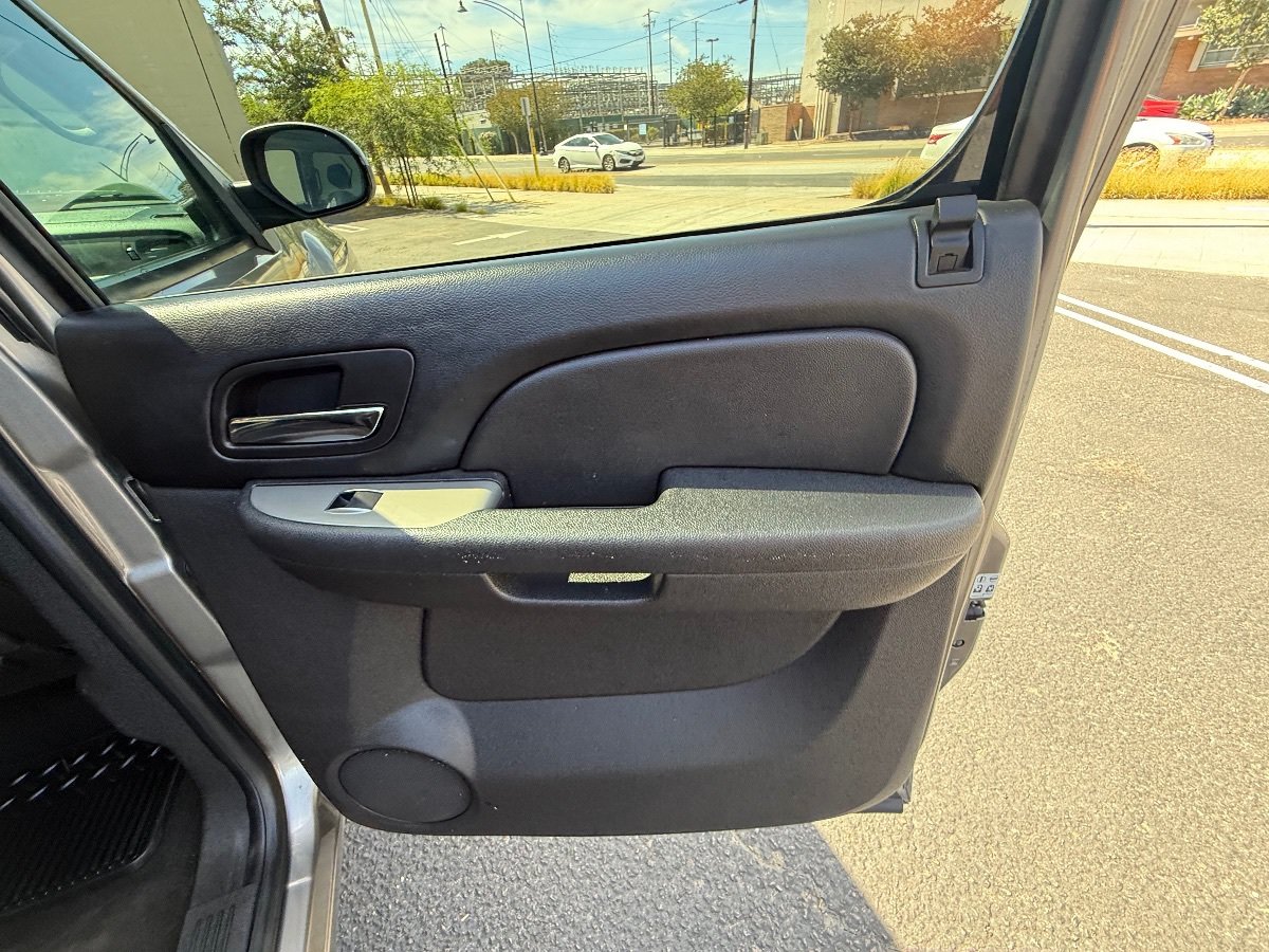Used 2013 Chevrolet Silverado 1500 LTZ RWD image 20