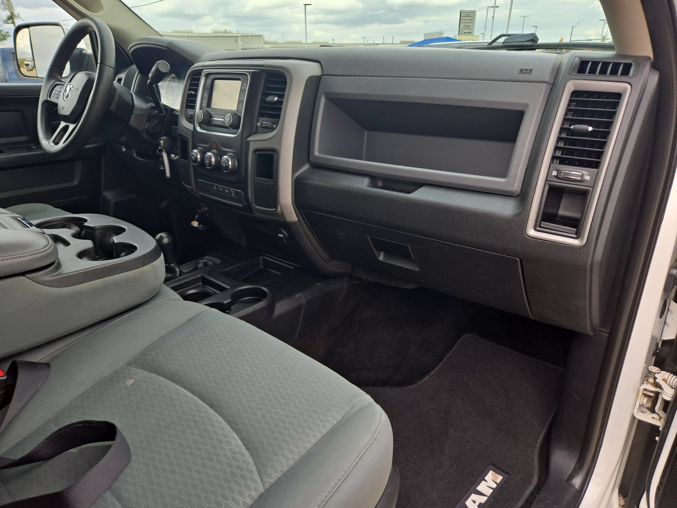 Used 2016 RAM 3500 Tradesman w/ Chrome Appearance Group AWD/4WD image 27