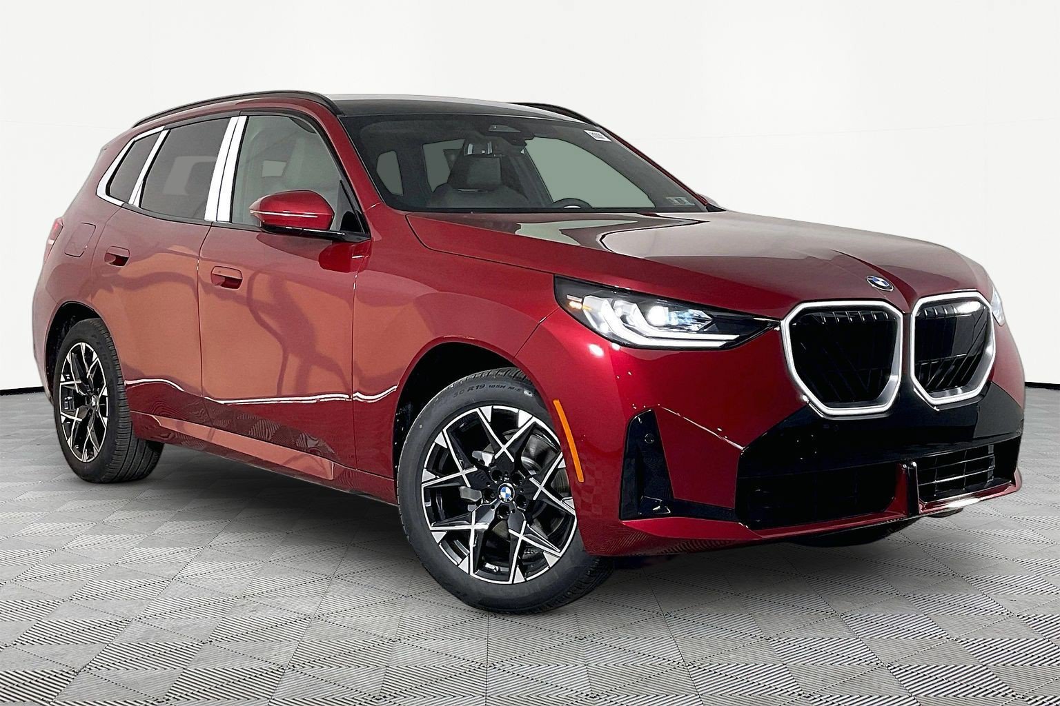Certified 2026 BMW X3 xDrive30i w/ M Sport Package AWD/4WD image 2