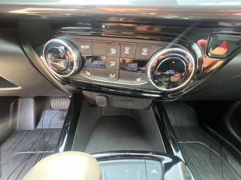Used 2025 Chevrolet Trax ACTIV w/ Driver Confidence Package FWD image 25