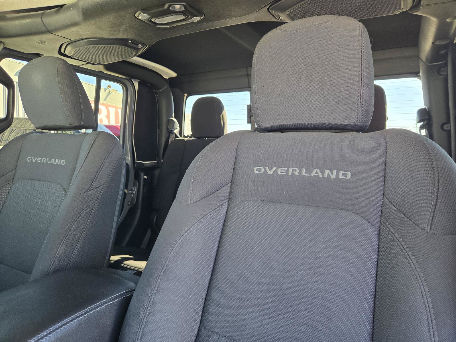 Used 2022 Jeep Gladiator Overland w/ Cold Weather Group AWD/4WD image 25