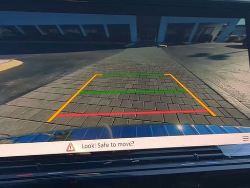 New 2026 Volkswagen Atlas SE image 21