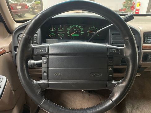 Used 1996 Ford Bronco image 18