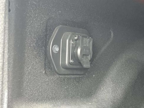 Used 2016 RAM 2500 Laramie AWD/4WD image 22