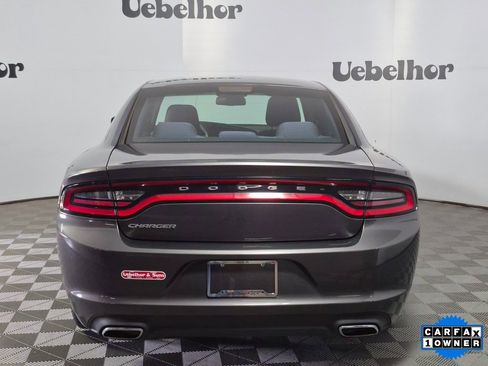 Used 2016 Dodge Charger SE image 6