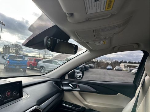 Used 2019 MAZDA CX-9 Touring image 15