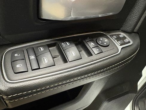 Used 2024 RAM 2500 Big Horn w/ Sport Appearance Package image 14