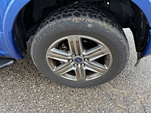 Used 2018 Ford F150 XLT w/ Equipment Group 302A Luxury AWD/4WD image 11