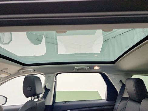 Certified 2025 Land Rover Discovery Sport S image 22