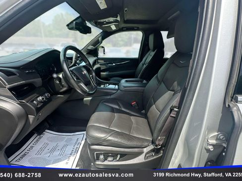 Used 2016 Cadillac Escalade ESV Platinum AWD/4WD image 13