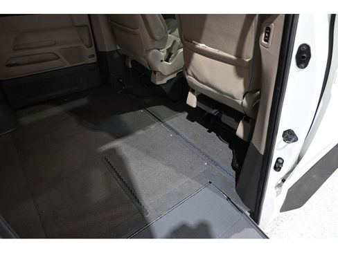 Used 2012 Honda Odyssey EX image 19