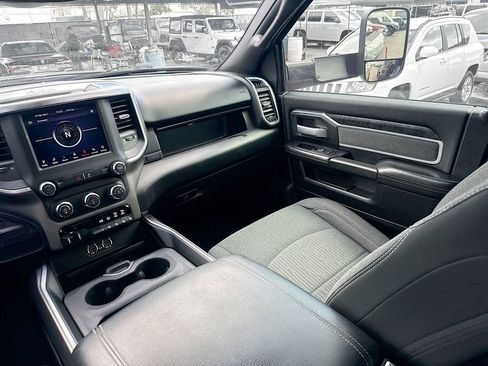 Used 2020 RAM 3500 Big Horn w/ Level 1 Equipment Group AWD/4WD image 24