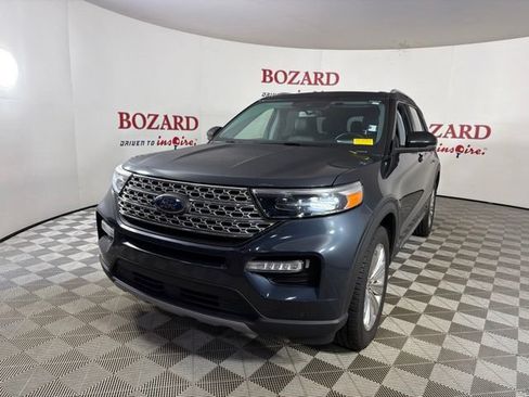 Used 2022 Ford Explorer Limited w/ Equipment Group 301A AWD/4WD image 4