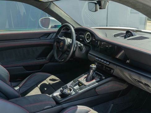 Used 2022 Porsche 911 GT3 RWD image 48
