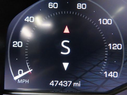 Used 2023 GMC Sierra 1500 AT4 w/ Technology Package image 12