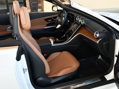 Used 2024 Mercedes-Benz CLE 300 4MATIC Cabriolet image 66