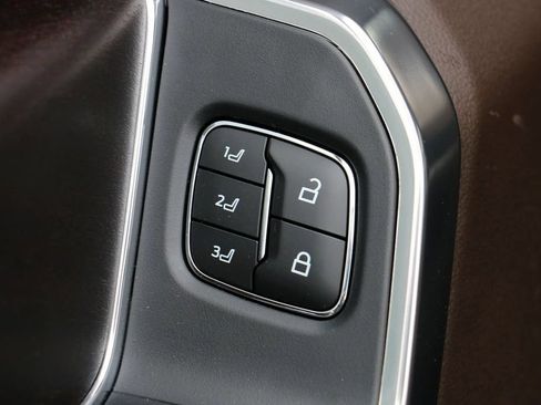 New 2026 Ford F250 King Ranch w/ FX4 Off-Road Package AWD/4WD image 16