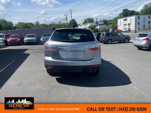 Used 2011 MAZDA CX-9 Touring w/ Moonroof & Bose Audio Pkg image 6