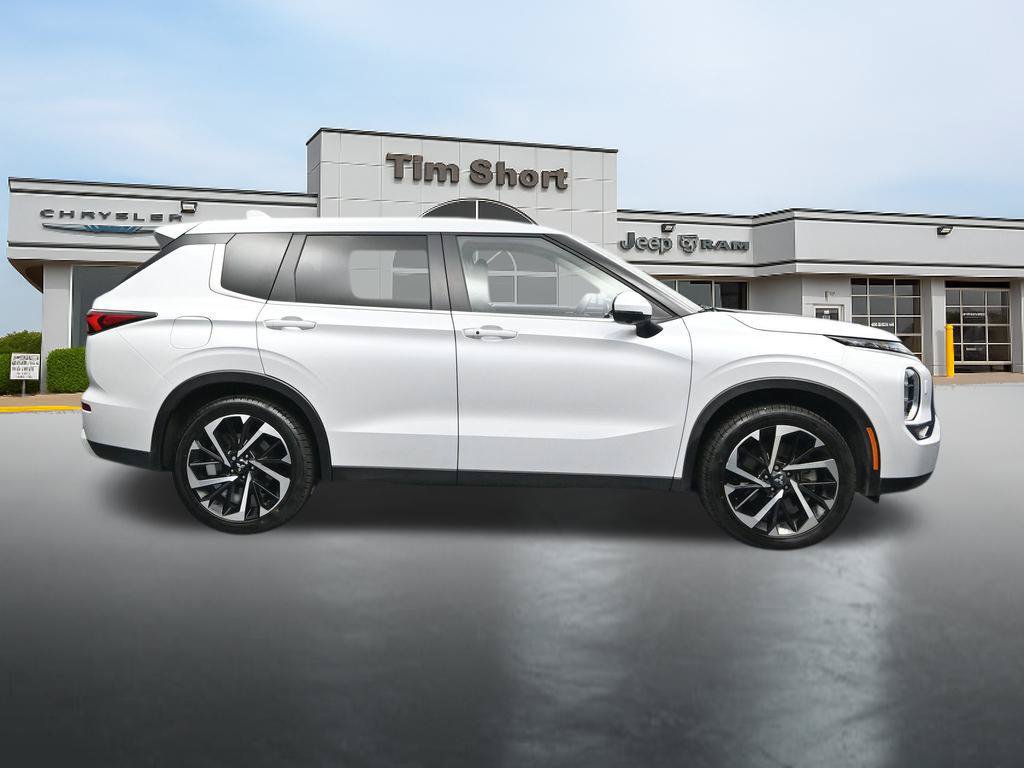 Used 2024 Mitsubishi Outlander SE AWD/4WD image 6