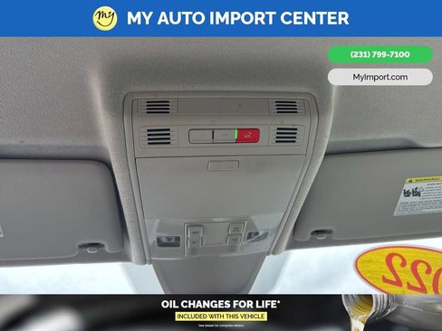 Used 2022 Volkswagen Tiguan SE image 24