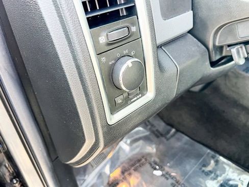 Used 2013 RAM 1500 Classic SLT image 17