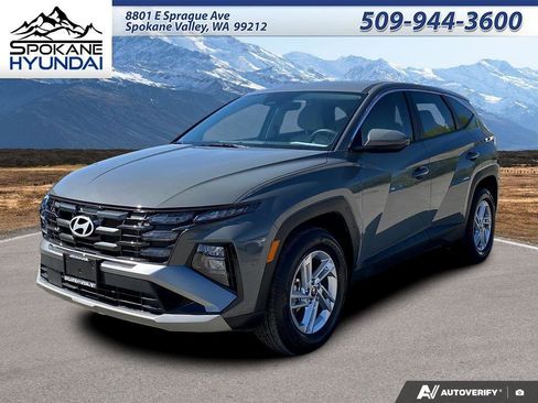 Certified 2025 Hyundai Tucson SE AWD/4WD image 1