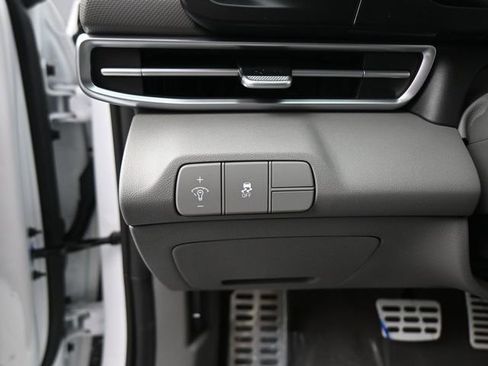 New 2026 Hyundai Elantra SEL Sport Premium FWD image 17