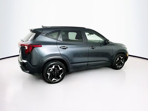 Used 2025 Kia Seltos S image 10