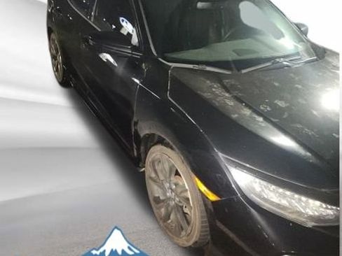 Used 2019 Honda Civic Sport Touring image 8