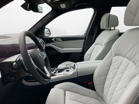 Certified 2026 BMW X7 xDrive40i AWD/4WD image 9