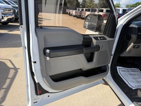 Used 2015 Ford F150 XL w/ Equipment Group 101A Mid RWD image 8