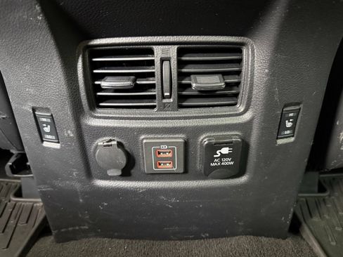 Used 2019 Nissan Titan Platinum Reserve w/ Platinum Utility Package AWD/4WD image 29