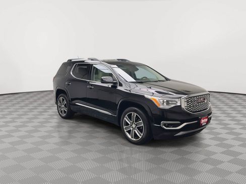 Used 2017 GMC Acadia Denali w/ Technology Package AWD/4WD image 38