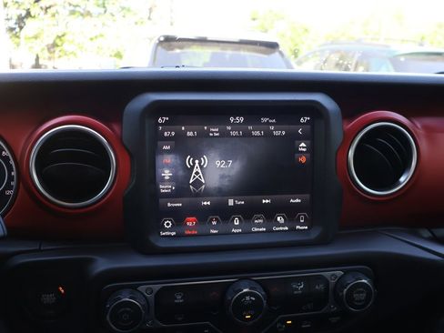 Used 2021 Jeep Wrangler Unlimited Rubicon AWD/4WD image 22