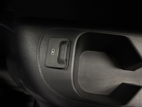 Used 2023 Nissan Pathfinder SL image 23