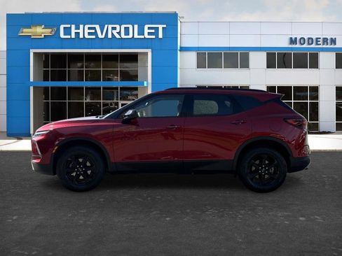 Used 2024 Chevrolet Blazer LT w/ Convenience Package image 2