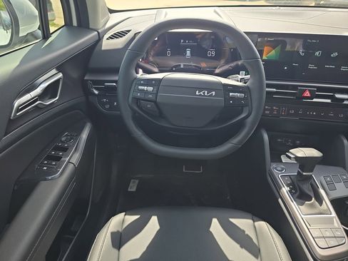 New 2026 Kia Sportage EX FWD image 14