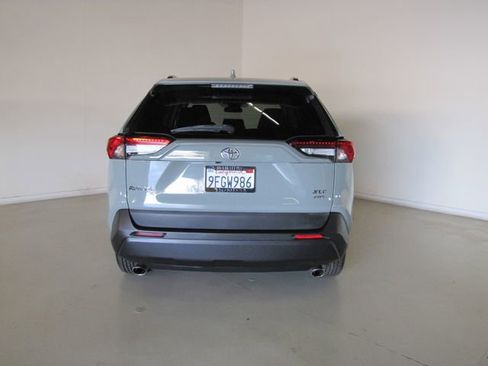 Used 2021 Toyota RAV4 XLE w/ Convenience Package AWD/4WD image 24