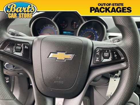 Used 2016 Chevrolet Cruze LT image 28