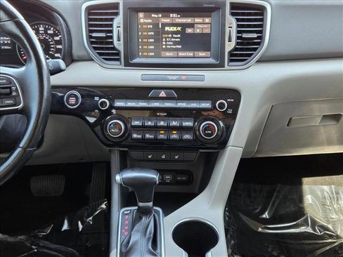 Used 2019 Kia Sportage EX w/ EX Premium Package FWD image 17