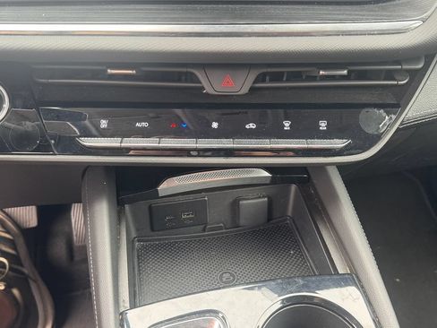 Used 2024 Buick Envision Preferred AWD/4WD image 19