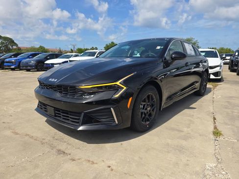 New 2026 Kia K5 LXS FWD image 4