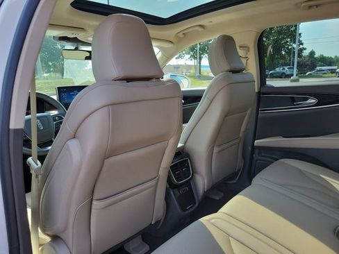 Used 2023 Lincoln Nautilus Reserve AWD/4WD image 25