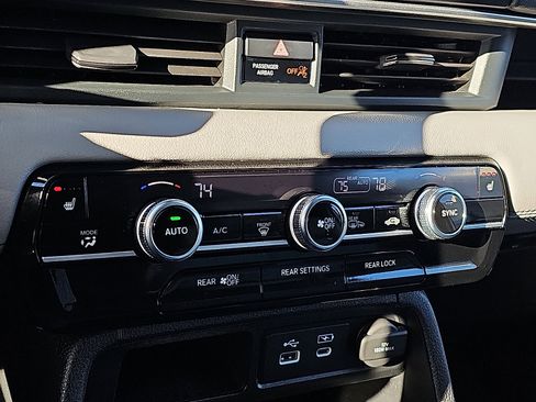 Used 2023 Honda Pilot EX-L image 18