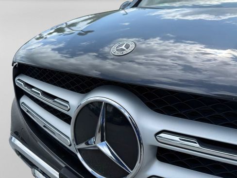 Used 2022 Mercedes-Benz GLC 300 4MATIC w/ Multimedia Package Lite image 6