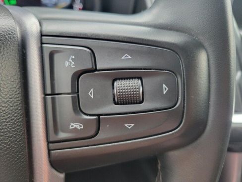 Used 2023 GMC Yukon SLE w/ Gmc Pro Safety Plus Package RWD image 12