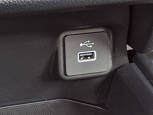 Certified 2025 Honda HR-V LX image 18